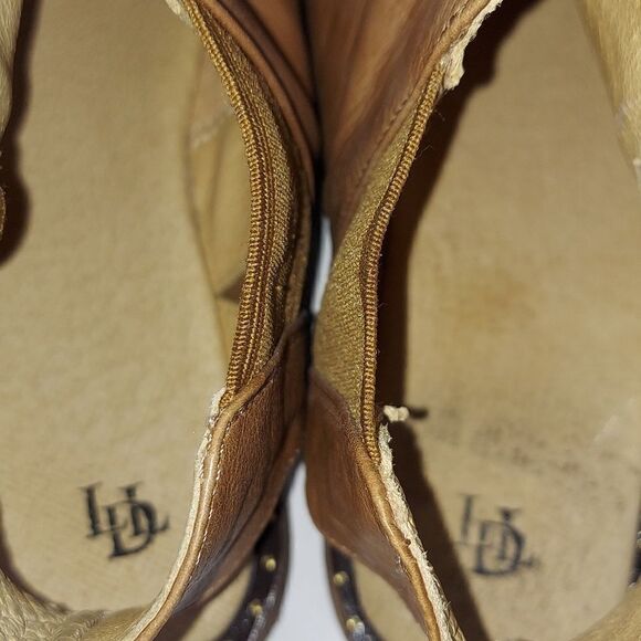 Luxe De Leon LDL Tan Leather Peep Toe Slide On Sandals Sz 9.5 - Picture 5 of 9